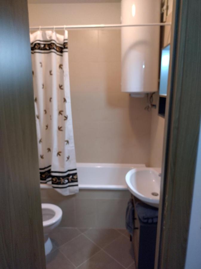 בנסקו St John Park Boutique Room Gero מראה חיצוני תמונה